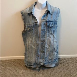 Vintage Levi’s denim vest